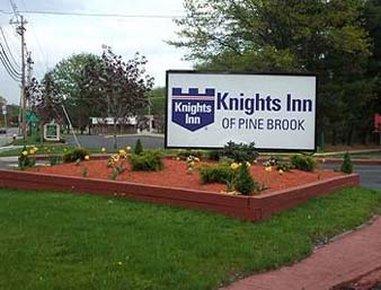 Knights Inn Of Pine Brook Esterno foto